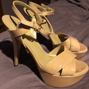 Stuart Weitzman Nude Sandal Pumps